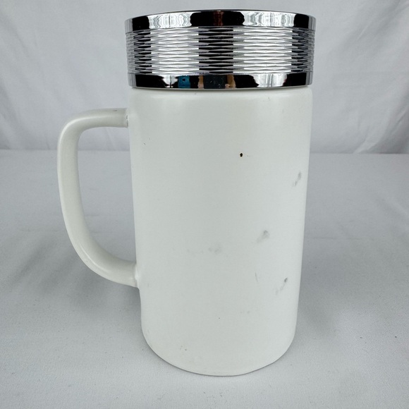 My Neighbor Totoro Ceramic Mug with Lid - Picture 2 of 9